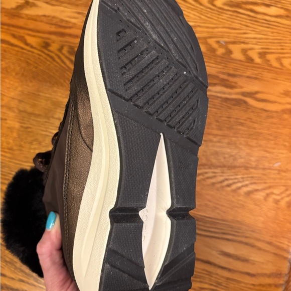 GEOX Backsie Waterproof Faux Fur Sneaker Boot - Picture 9 of 9